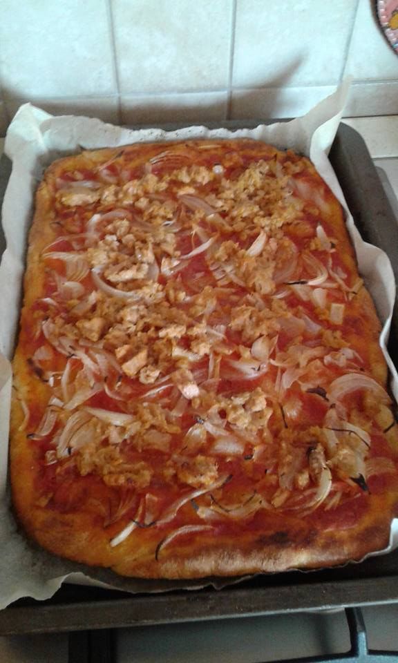 immagine post pizza tonno e cipolla